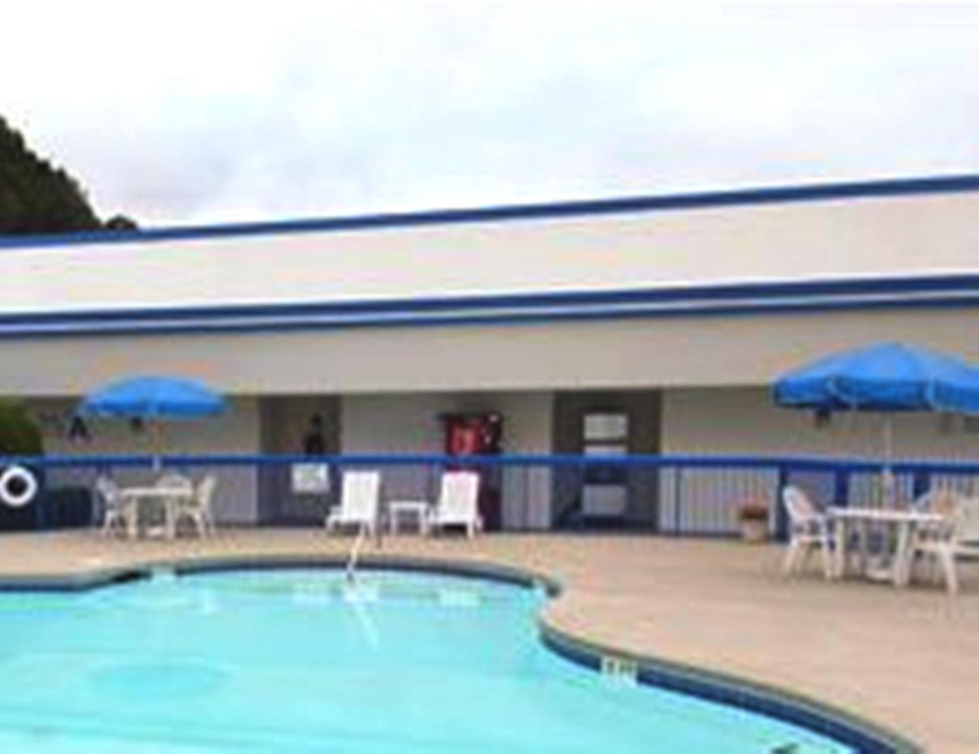Howard Johnson By Wyndham Commerce Ga Exterior foto